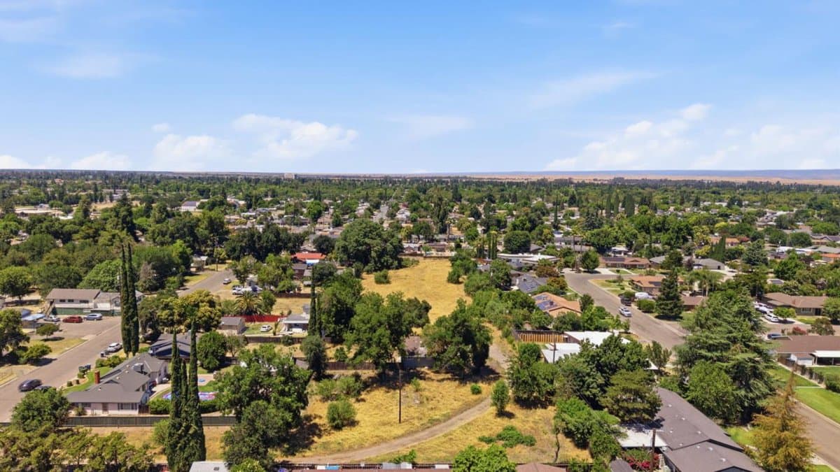 2912 Oleander Avenue - Photo 4