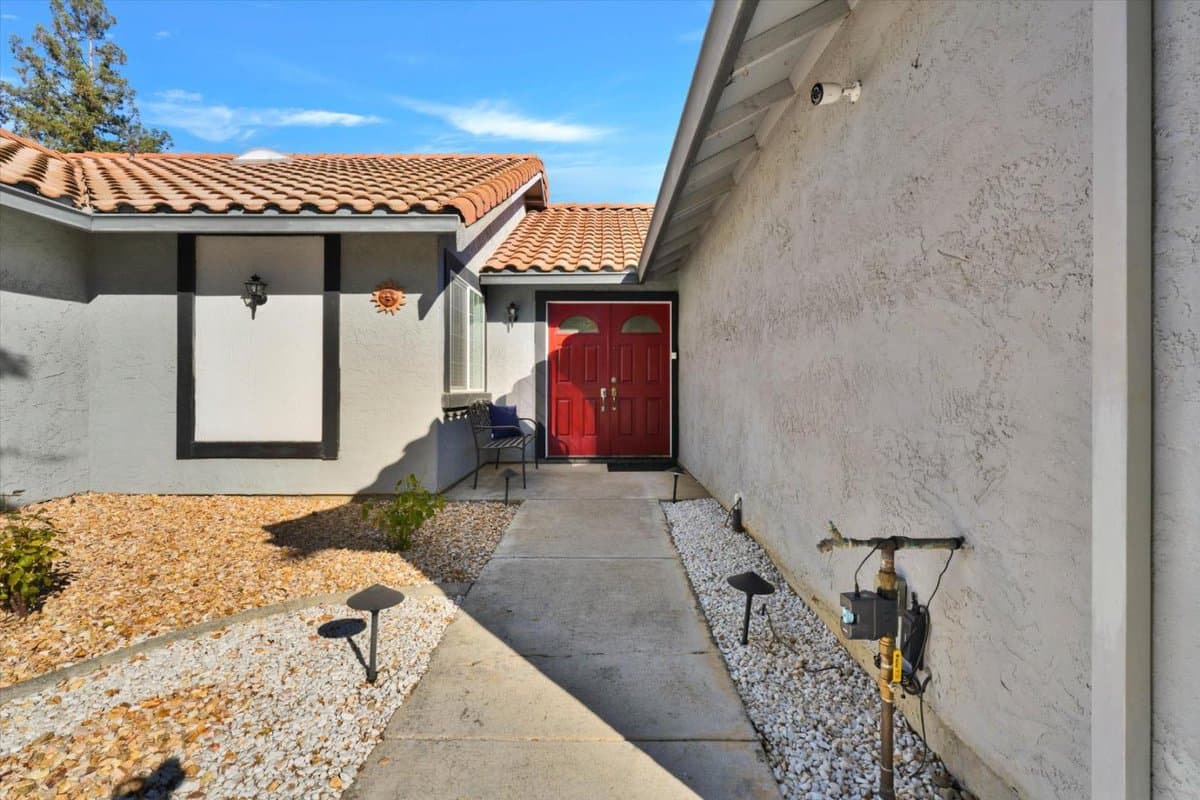 2979 Silverland Drive - Photo 5