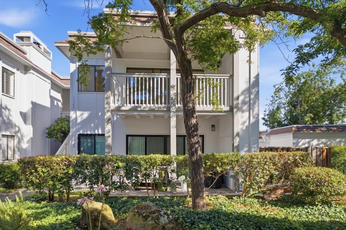 1322 Woodside Road - Photo 3