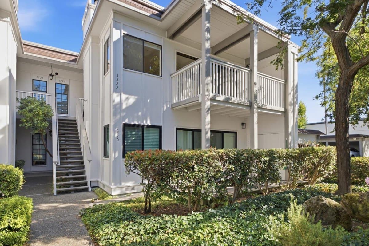1322 Woodside Road - Photo 4