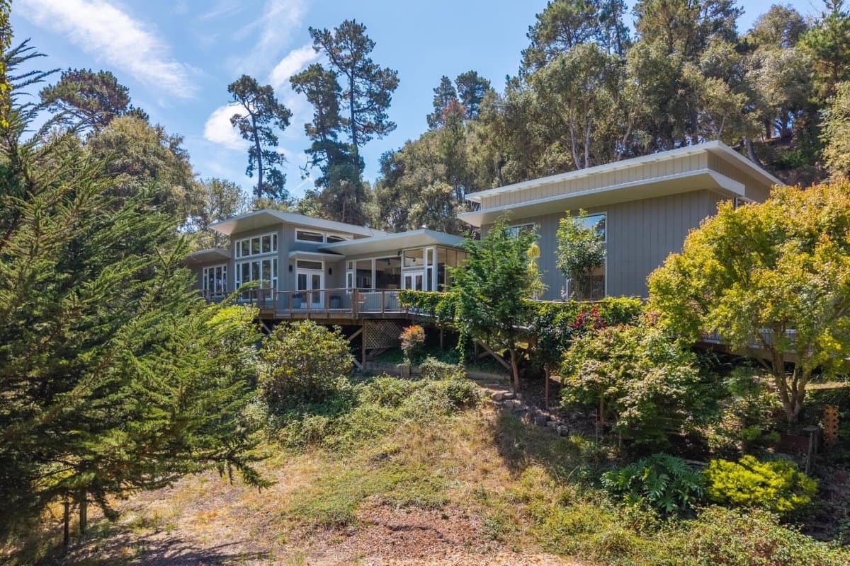 568 Aguajito Road - Photo 3