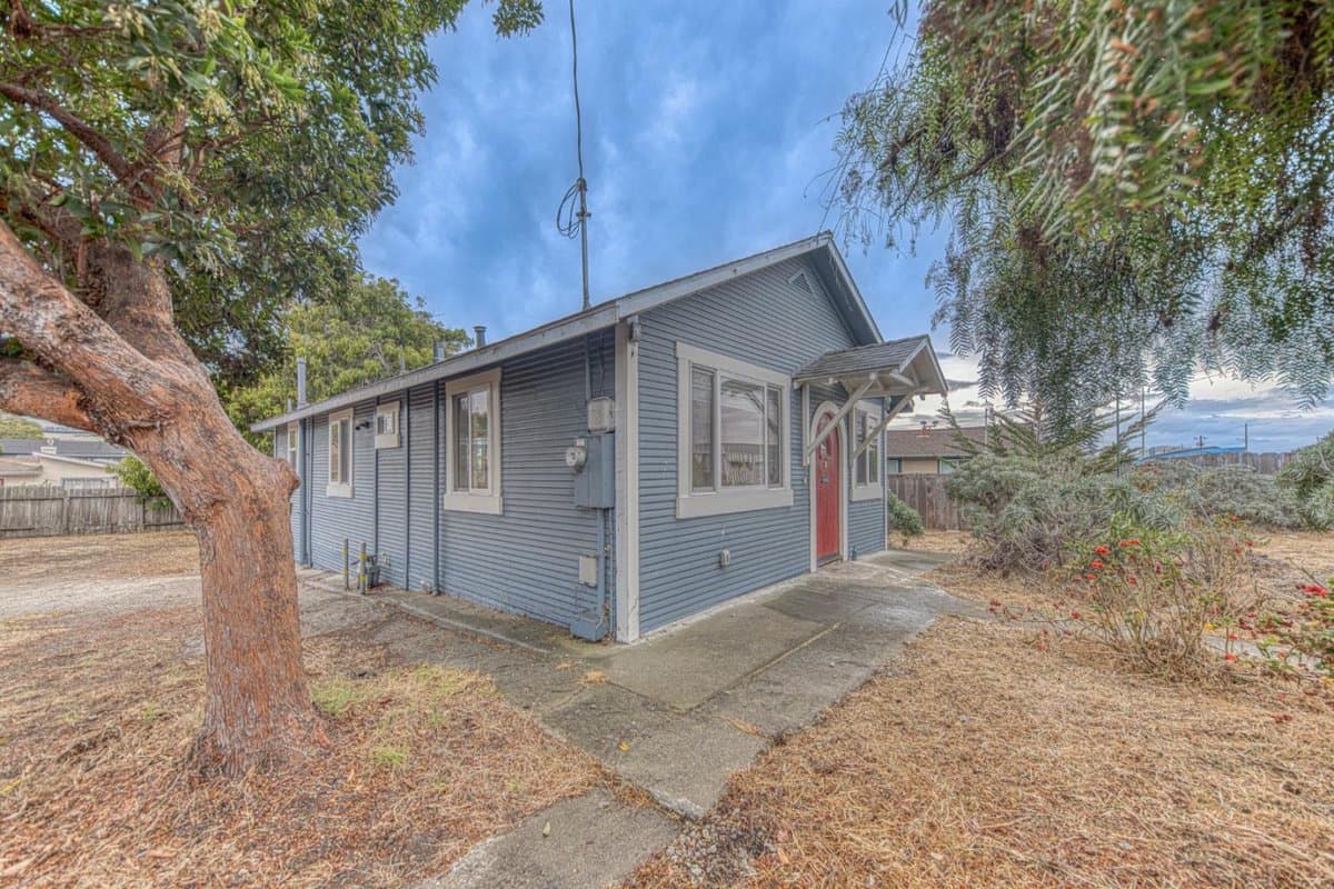 944 Sonoma Avenue - Photo 3