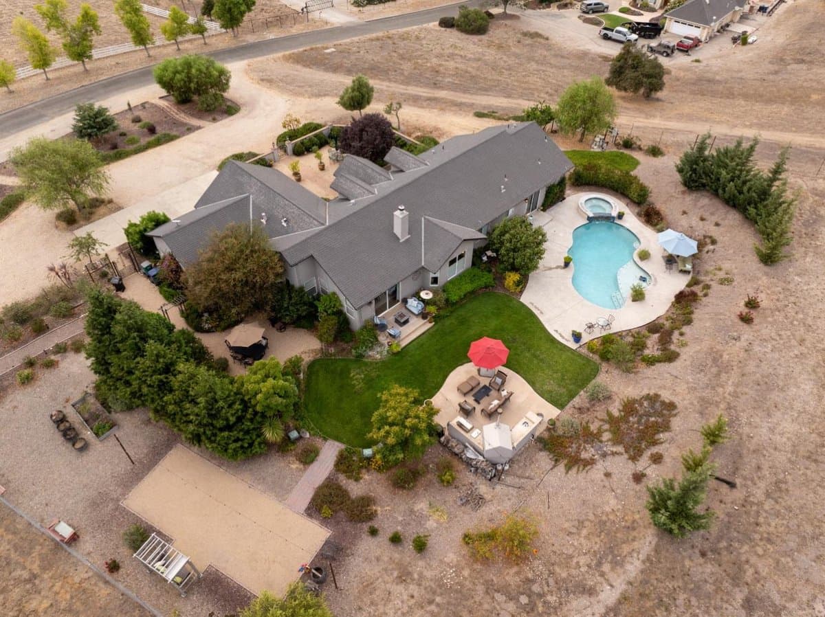 44737 Sun Valley Drive - Photo 4