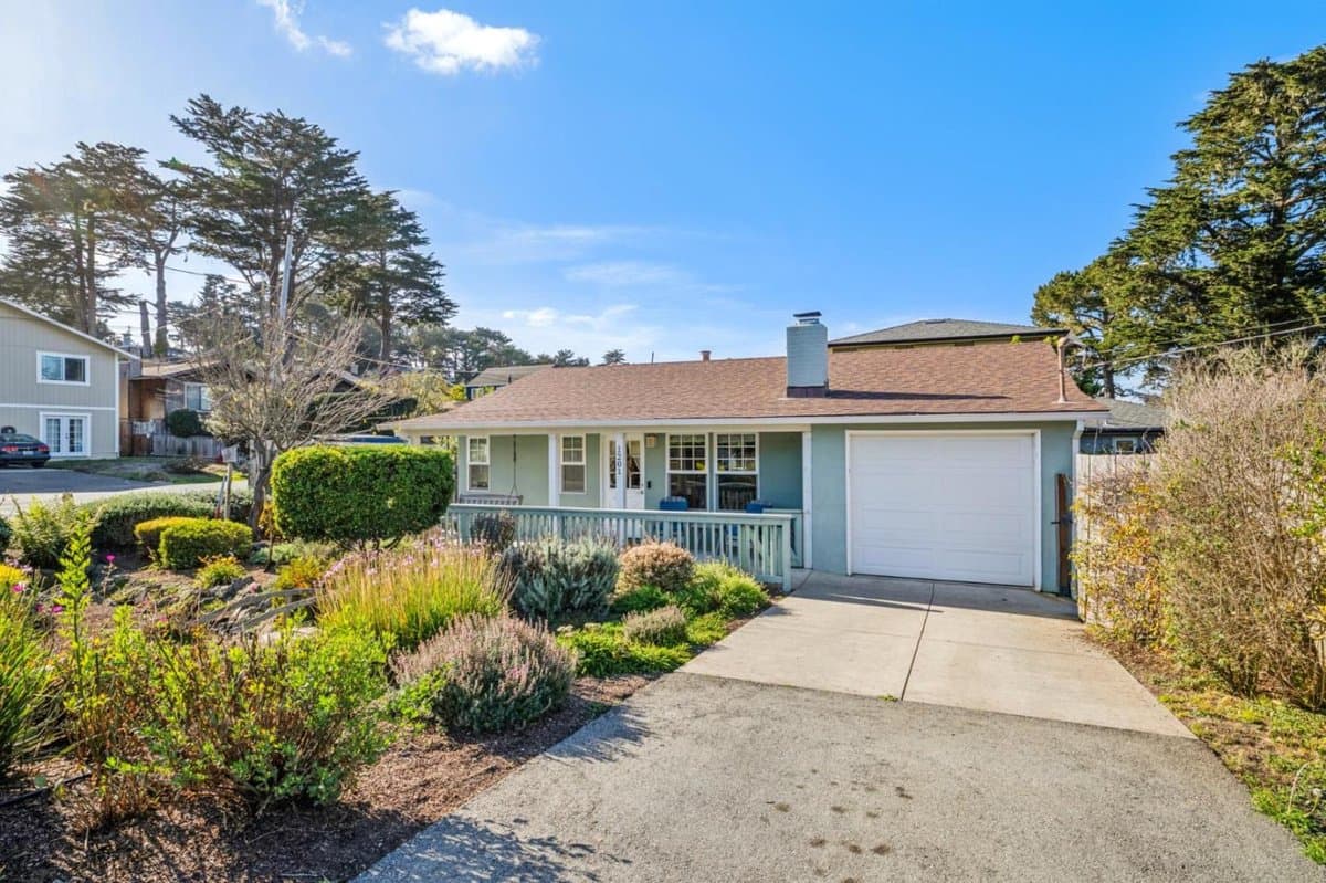 1201 Audubon Avenue - Photo 1