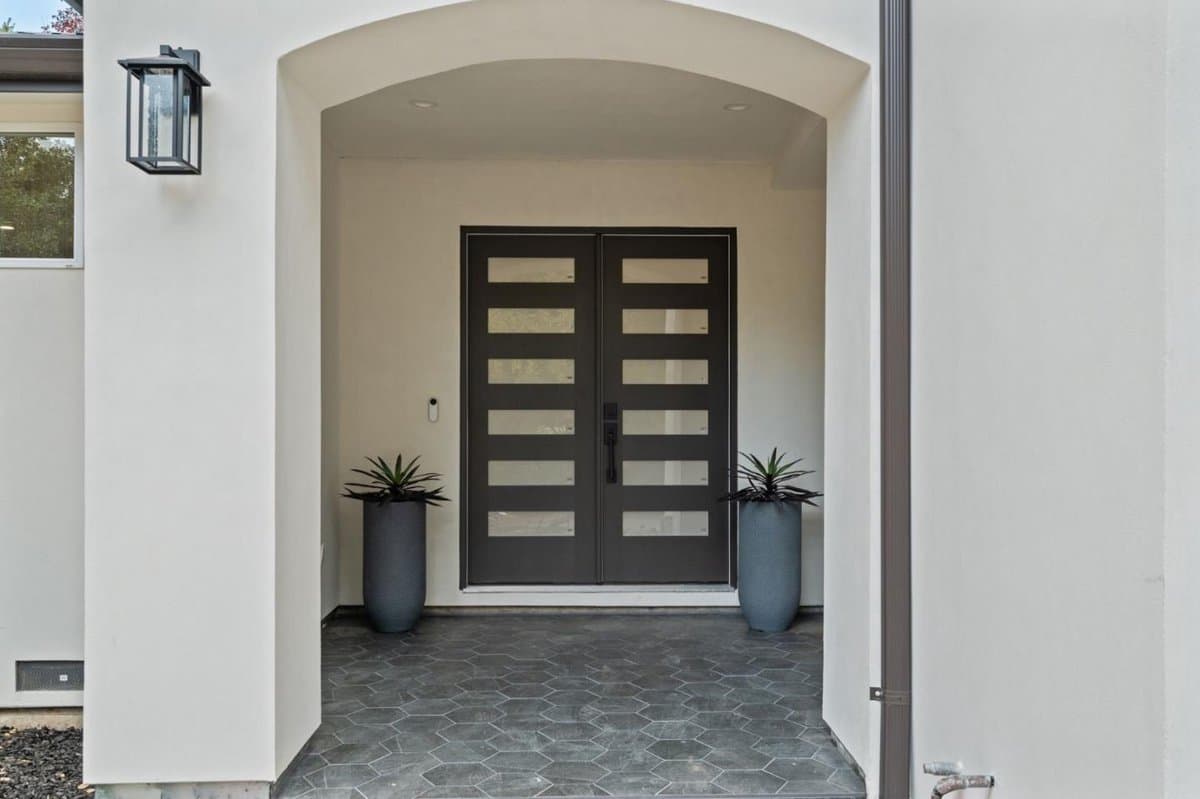 38 Bishop Lane - Photo 2