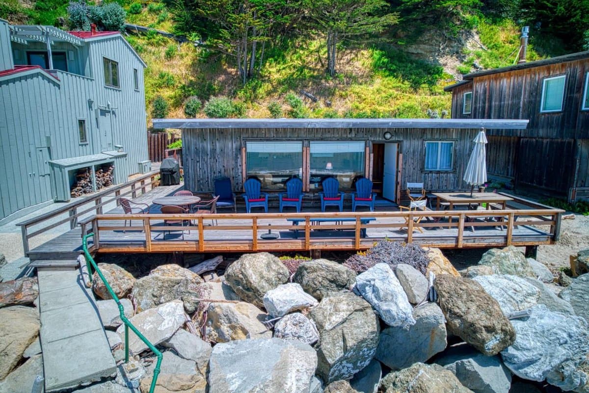 16 Potbelly Beach Road - Photo 2