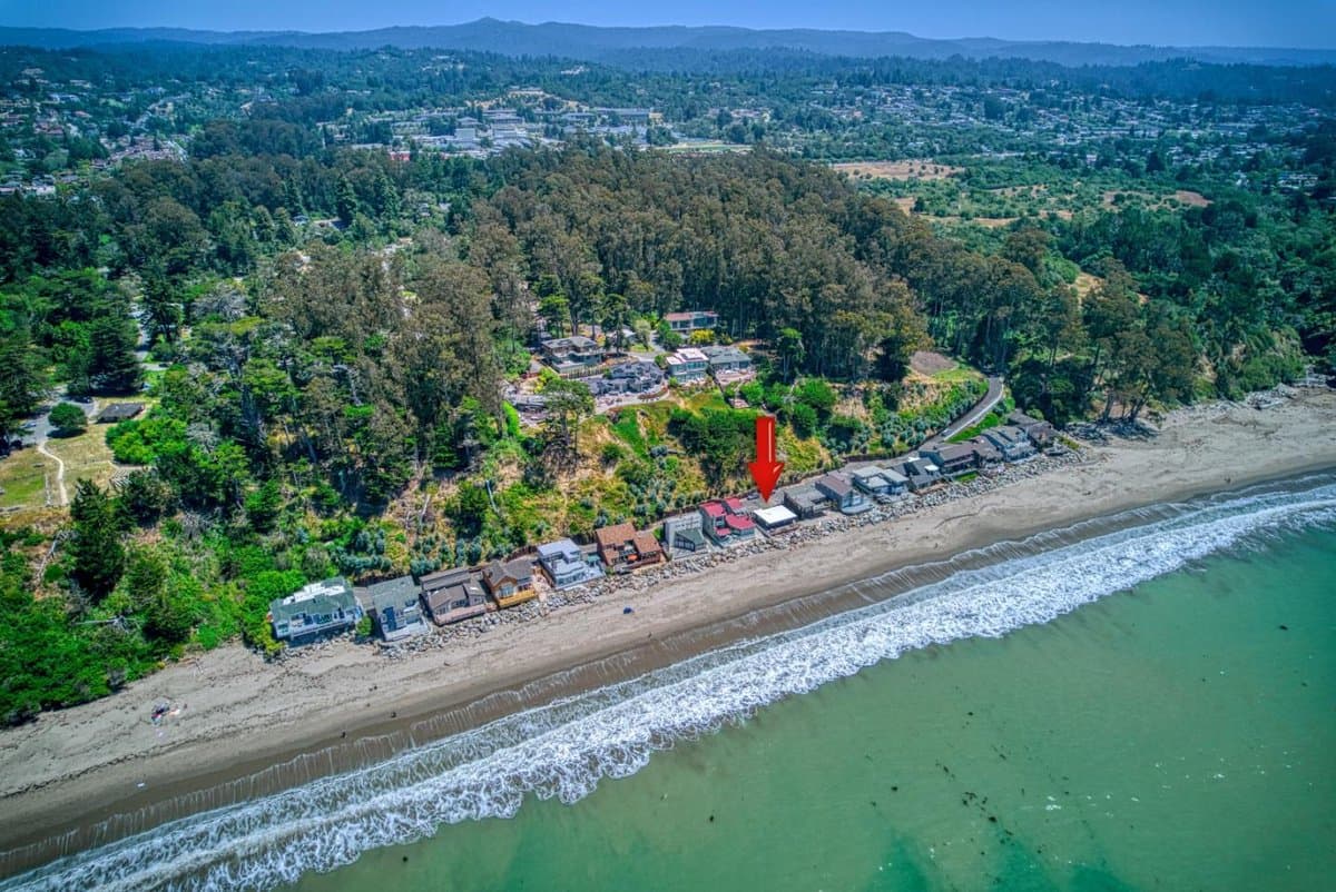 16 Potbelly Beach Road - Photo 3