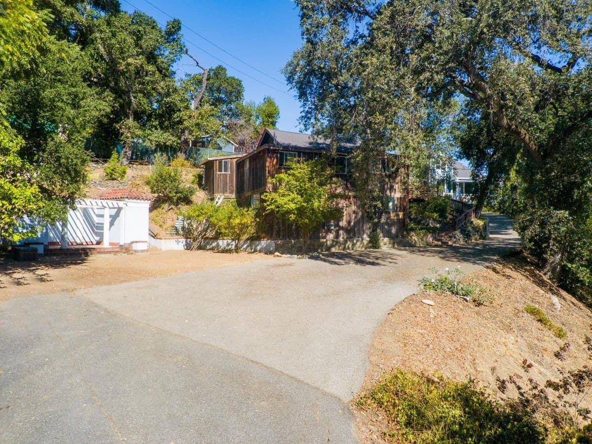 70 Reservoir Road - Photo 4