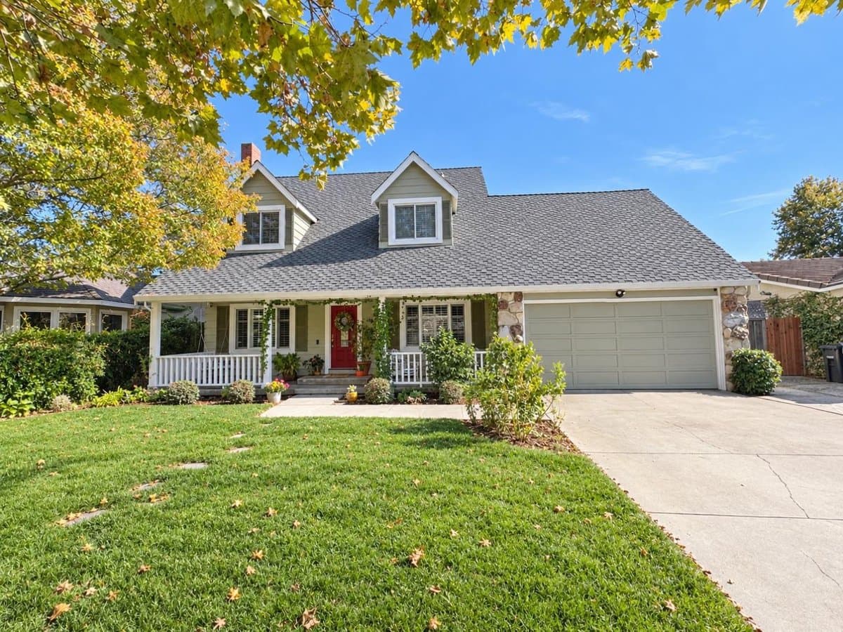 1642 Husted Avenue - Photo 1