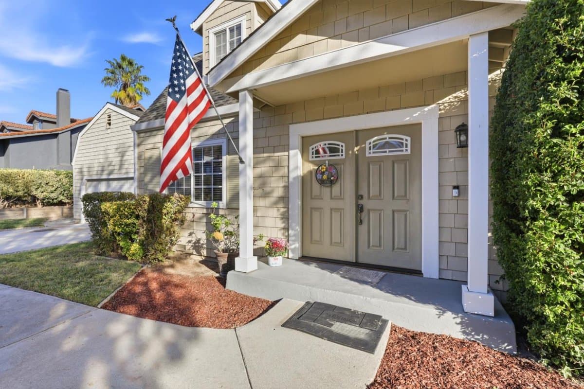 1701 Mantelli Drive - Photo 5