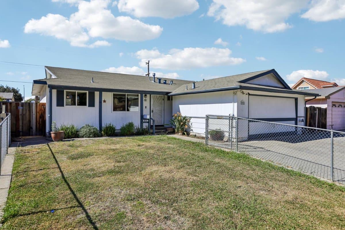 2301 Bluebell Avenue - Photo 2