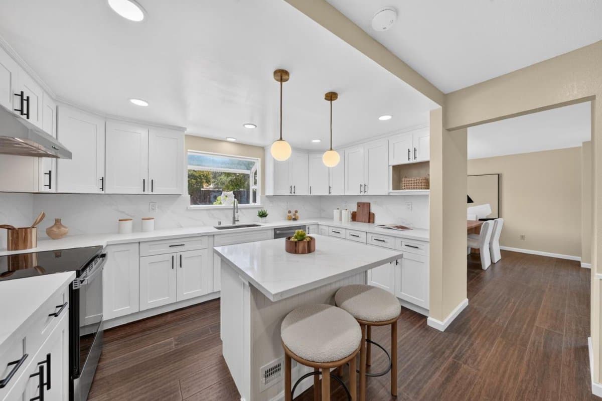10980 New Avenue - Photo 3