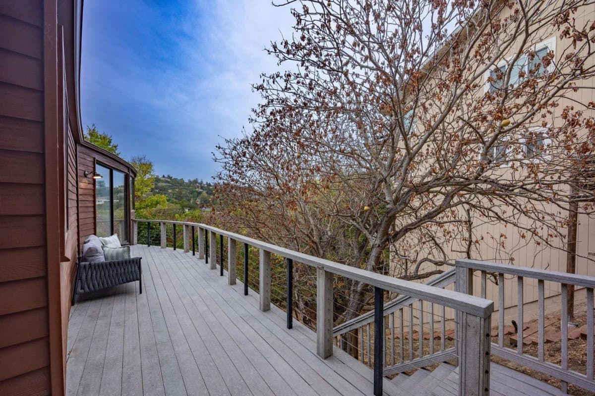 215 Winding Way - Photo 4