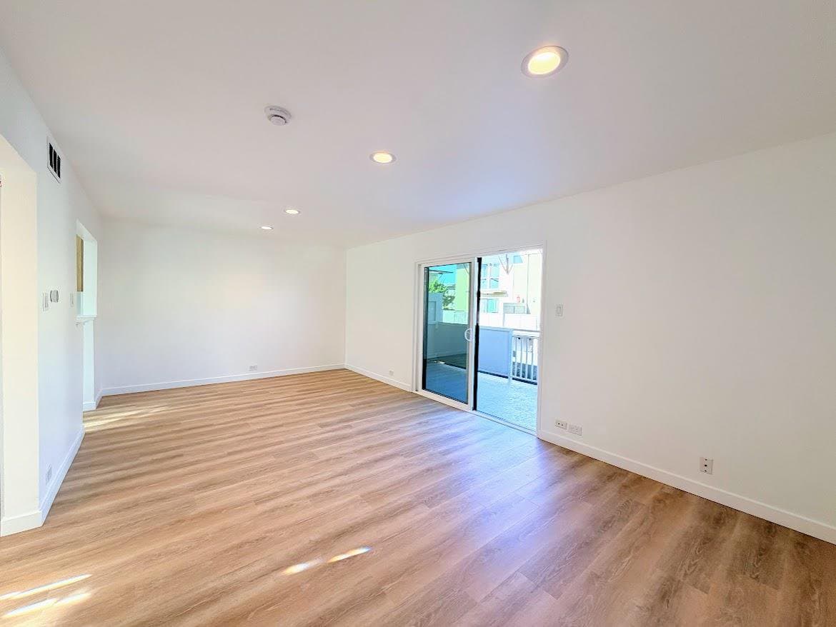 7203 Admiralty Lane - Photo 3