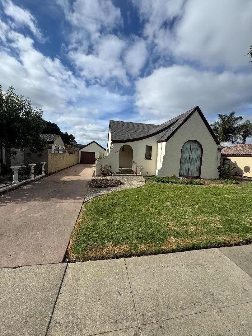 812 Pajaro Street - Photo 1