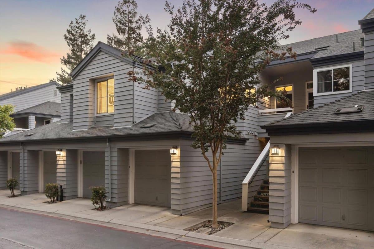 1651 Parkview Green Circle - Photo 3