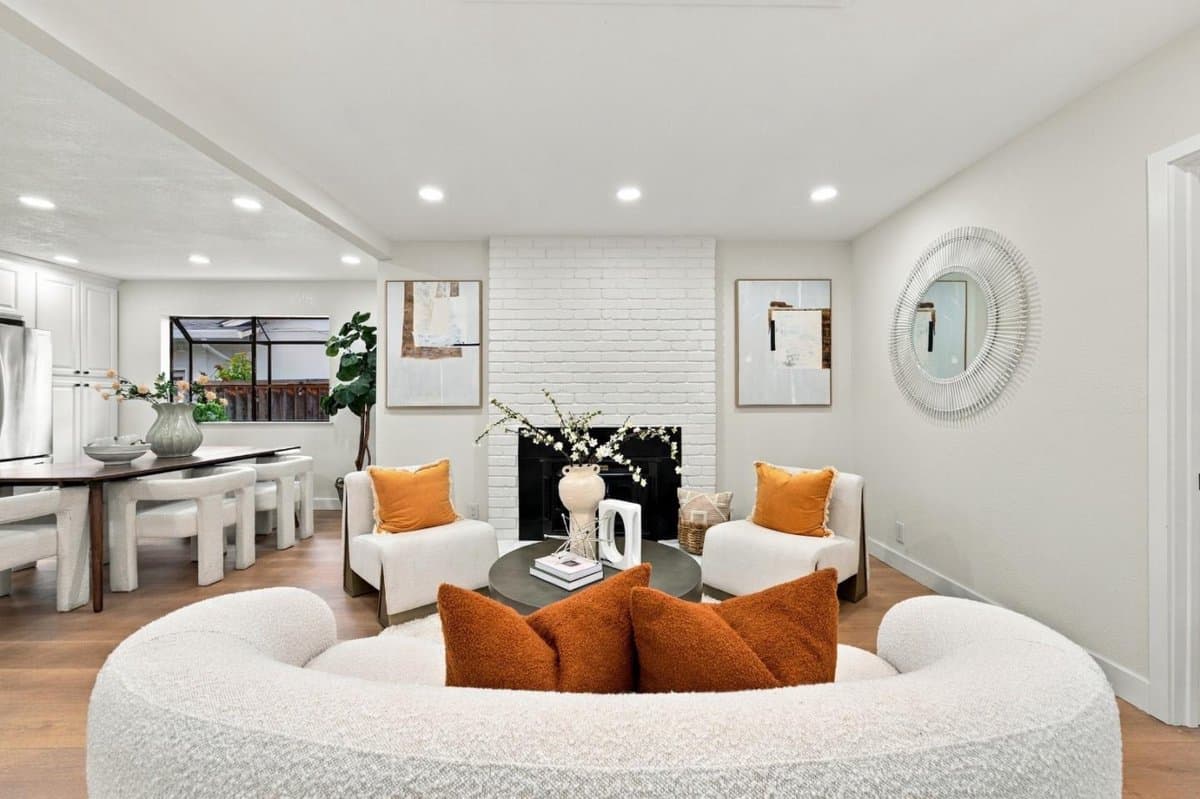 6308 Plummer Avenue - Photo 4