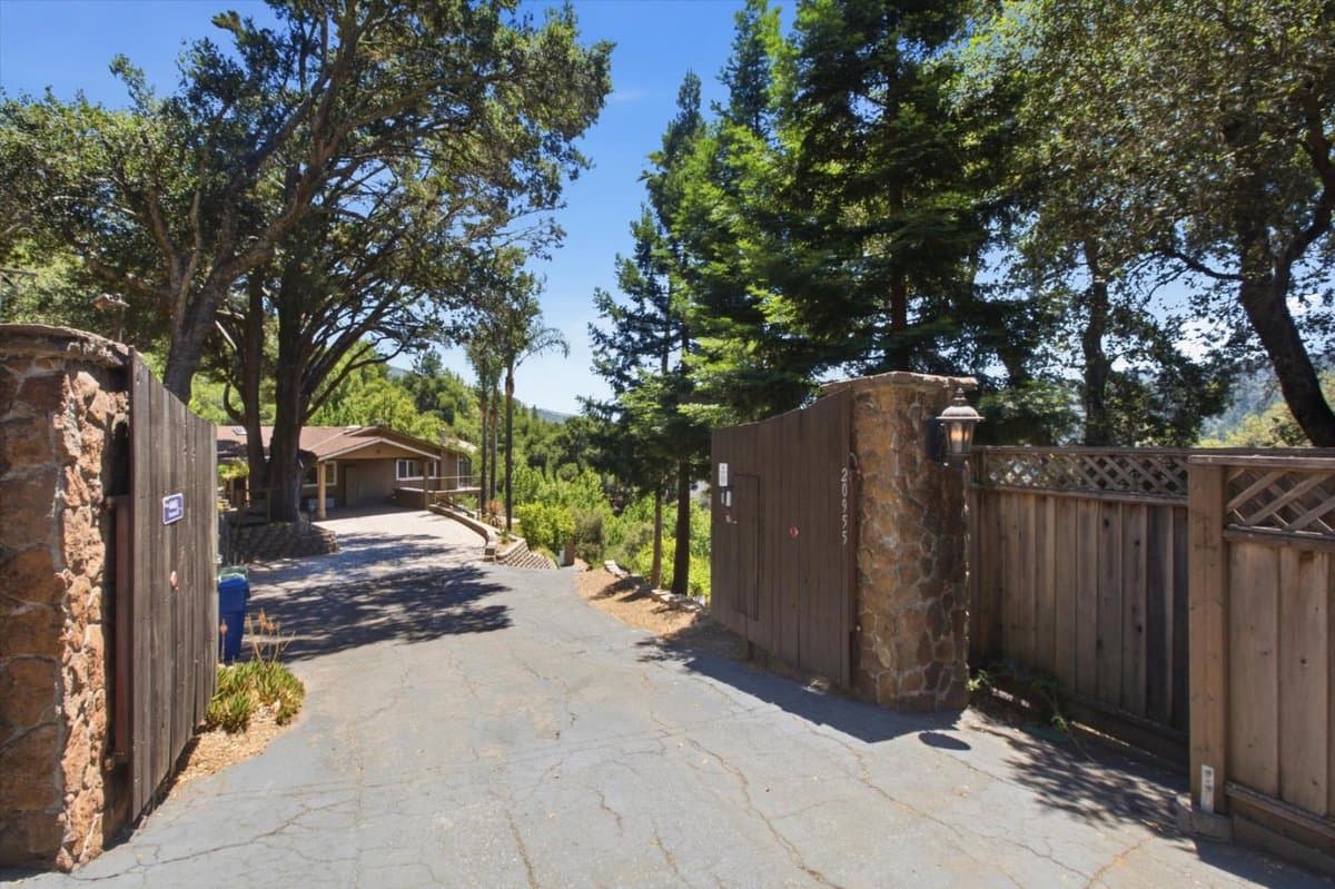 20955 Panorama Drive - Photo 4