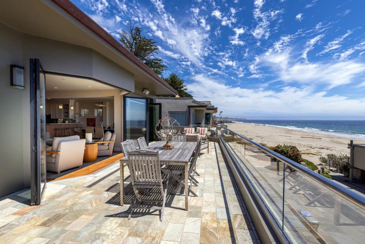 643 Beach Drive - Photo 1