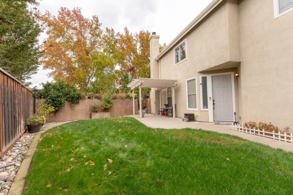 691 Eden - Photo 4