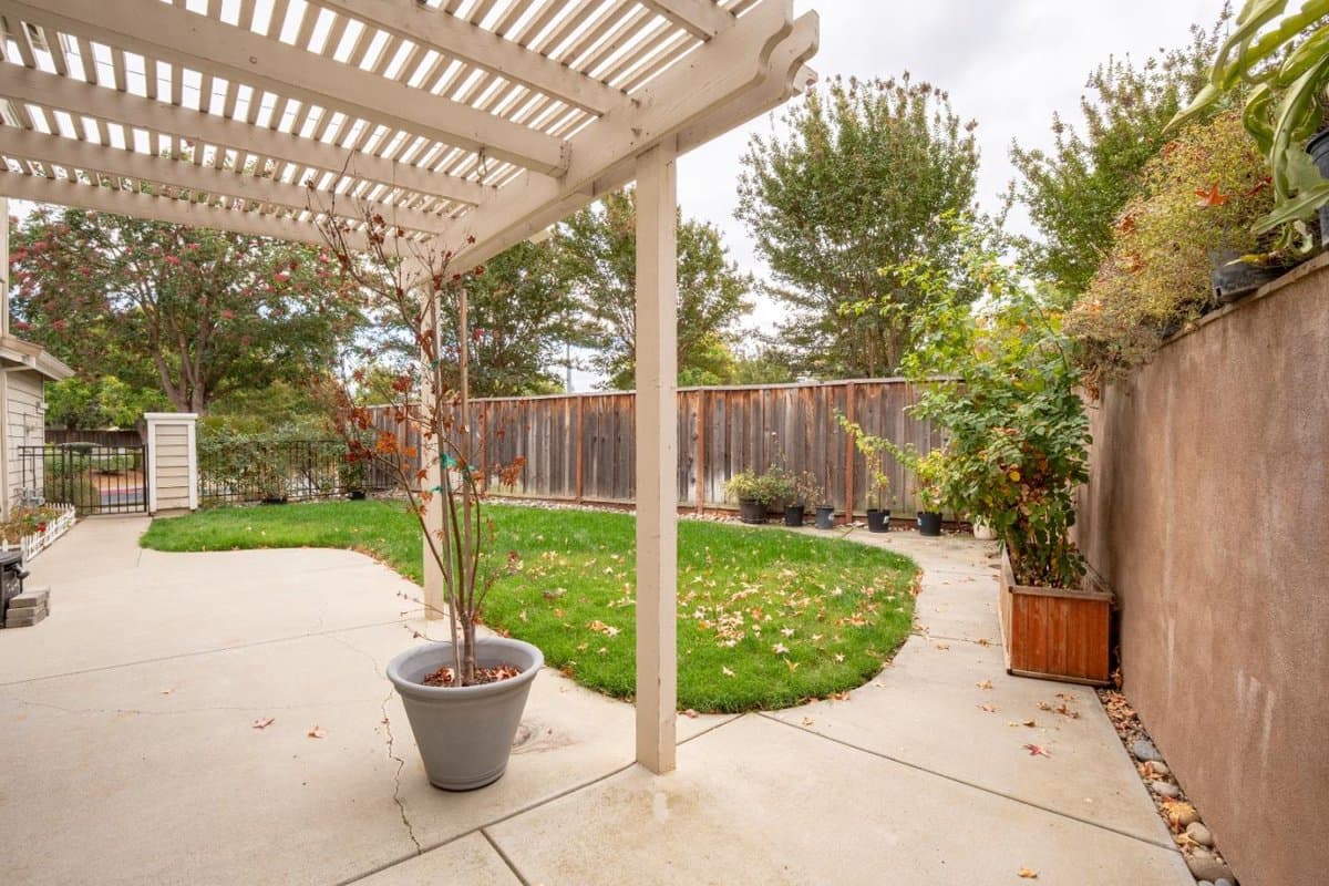 691 Eden - Photo 5