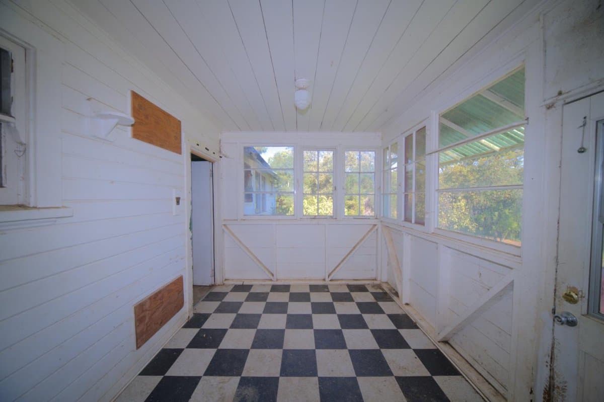 1301 Sixth Street - Photo 3