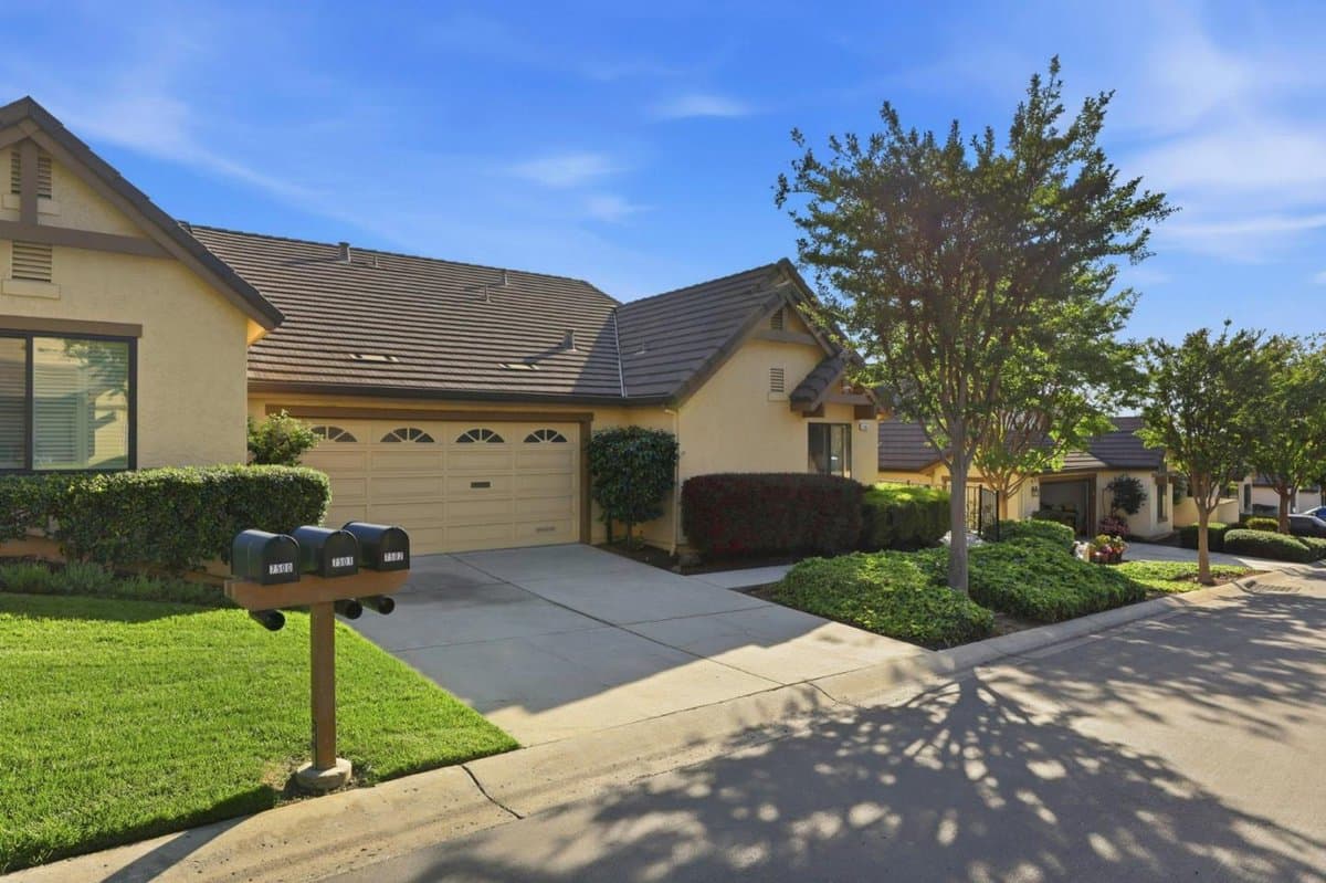 7502 Deveron Court - Photo 2