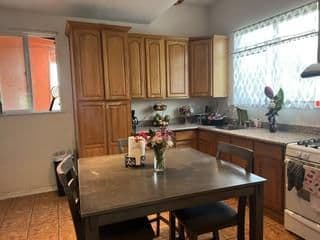 639 Jackson Street - Photo 2