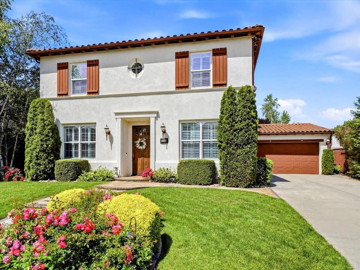 7545 Pinehurst Place - Photo 1