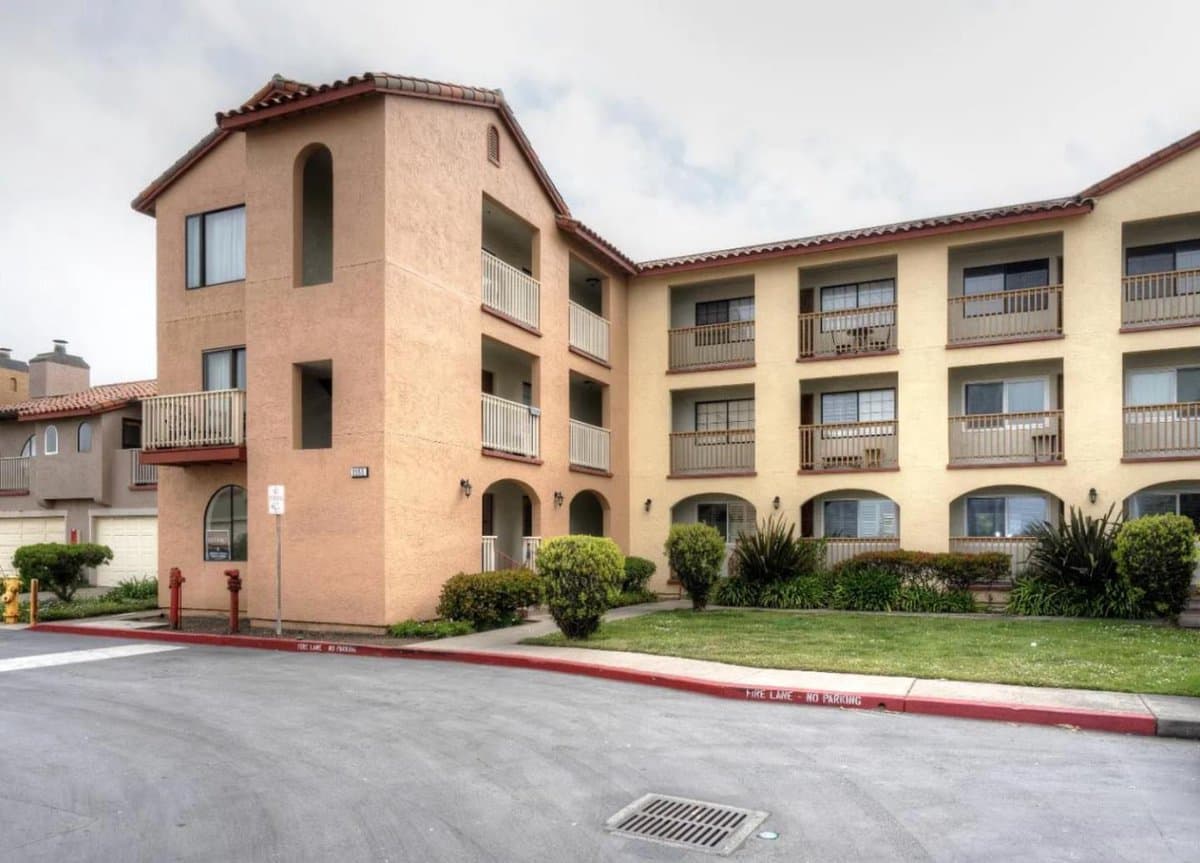 2355 Beach Boulevard #101 - Photo 5