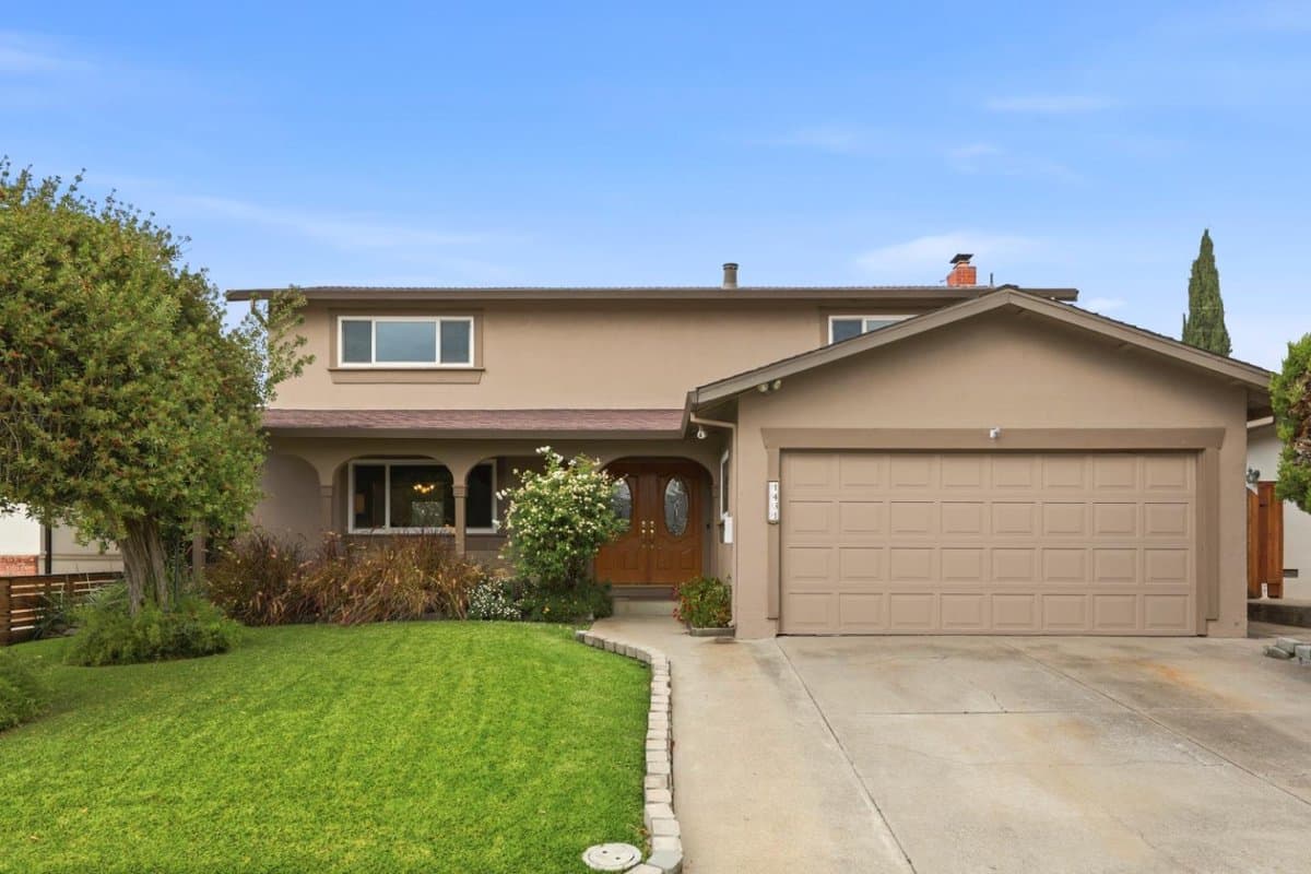 1431 Mount Shasta Avenue - Photo 1