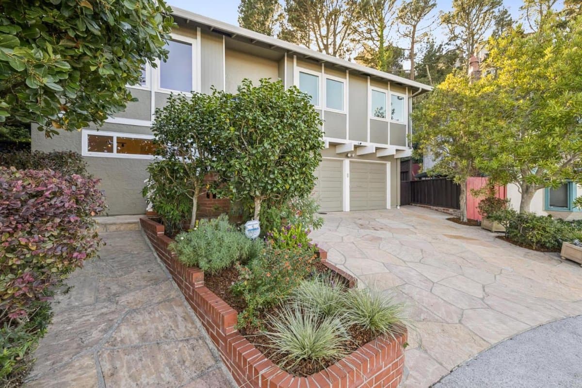 150 Tehama Court - Photo 2