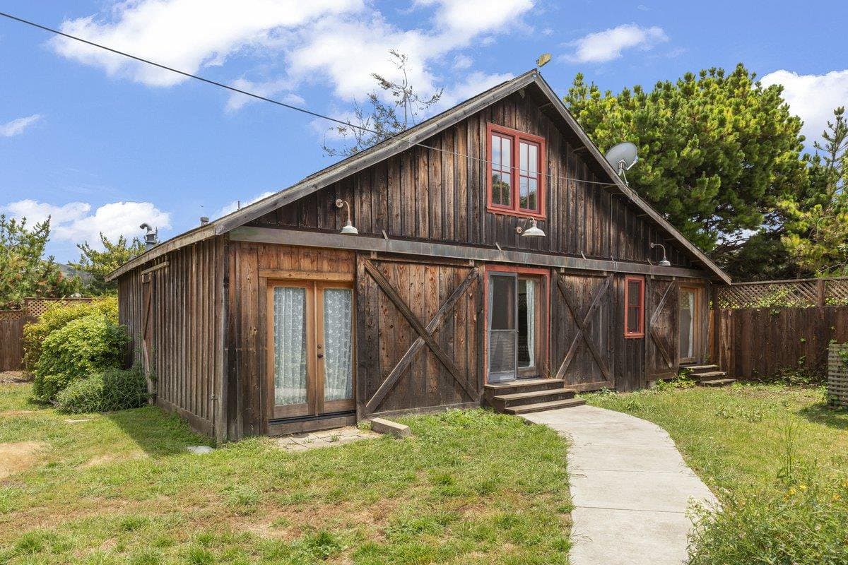 527 North Street - Photo 2