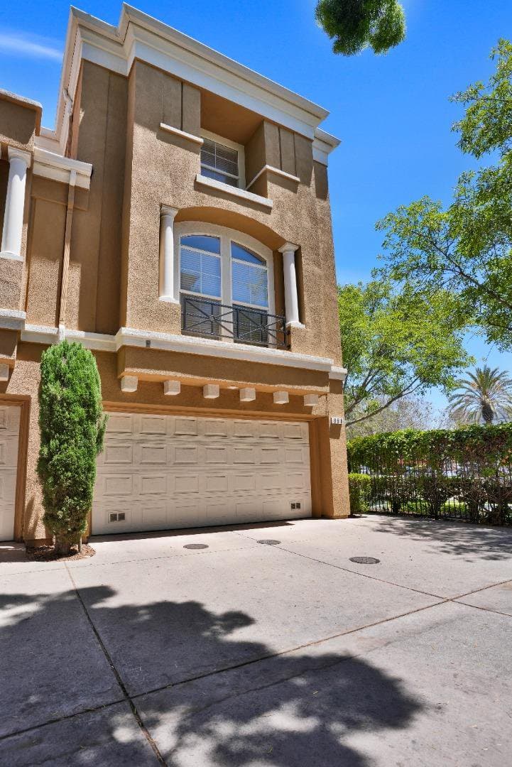 898 Revelation Place - Photo 2