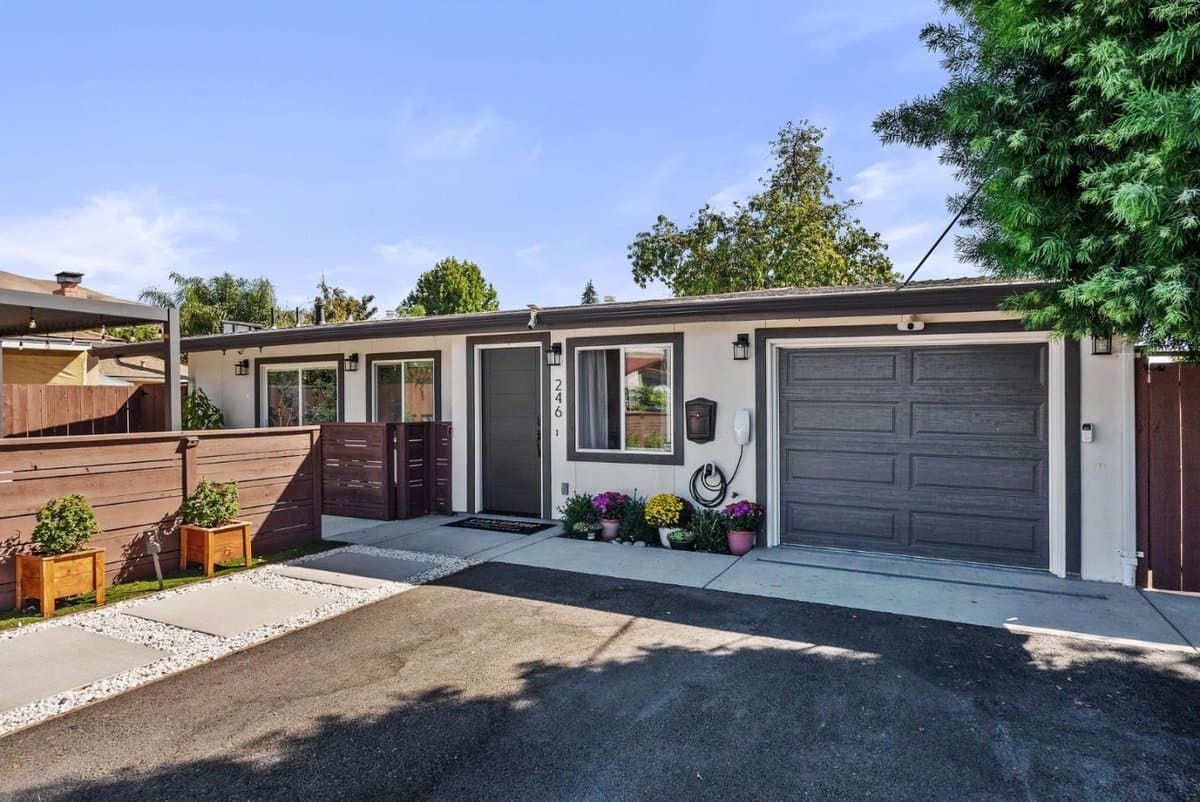 246 Mowry Avenue - Photo 4