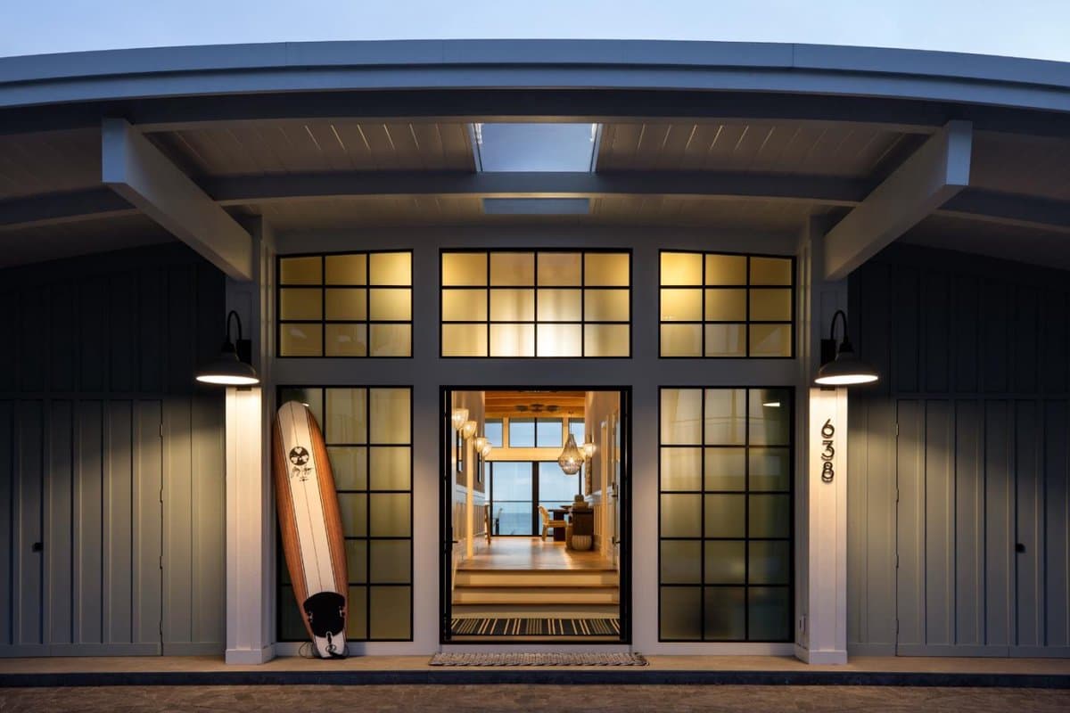 638 Beach Drive - Photo 2