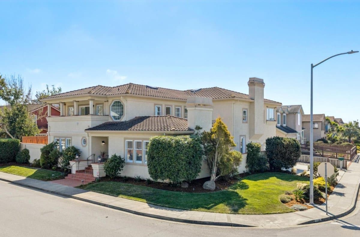 539 Silver Avenue - Photo 1