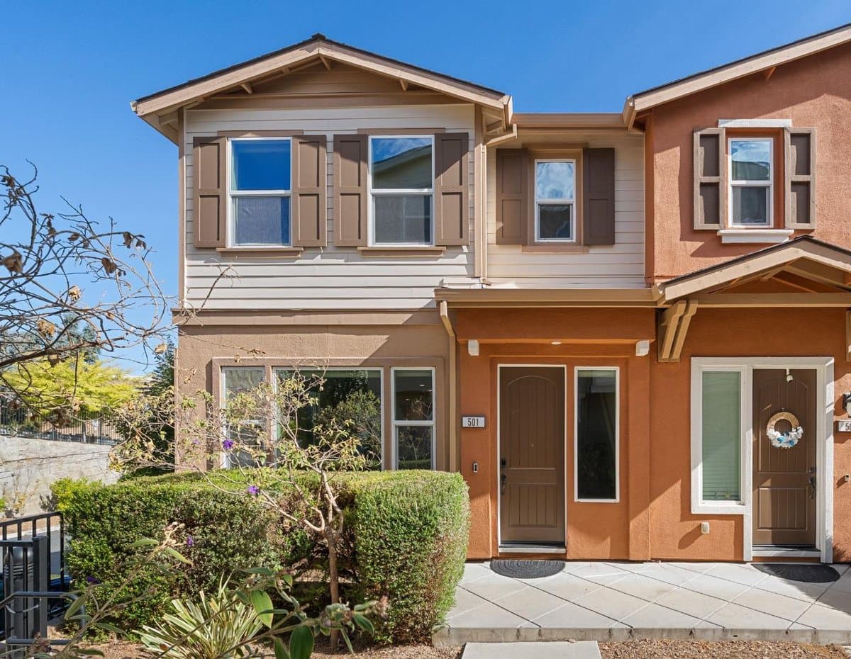 501 Tierney Place - Photo 1
