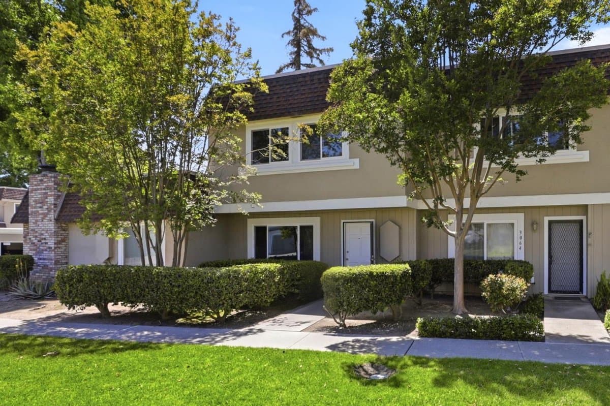 3062 Ironside Court - Photo 2