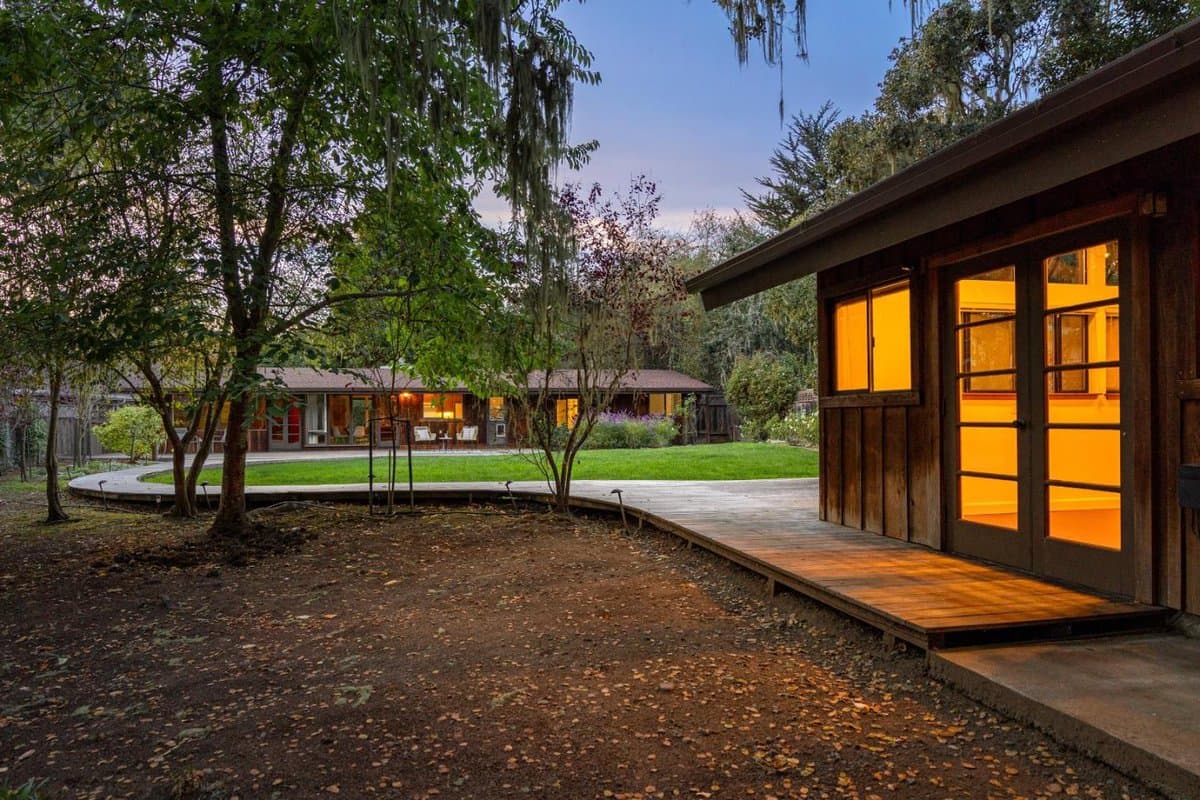 59 Asta Drive - Photo 2