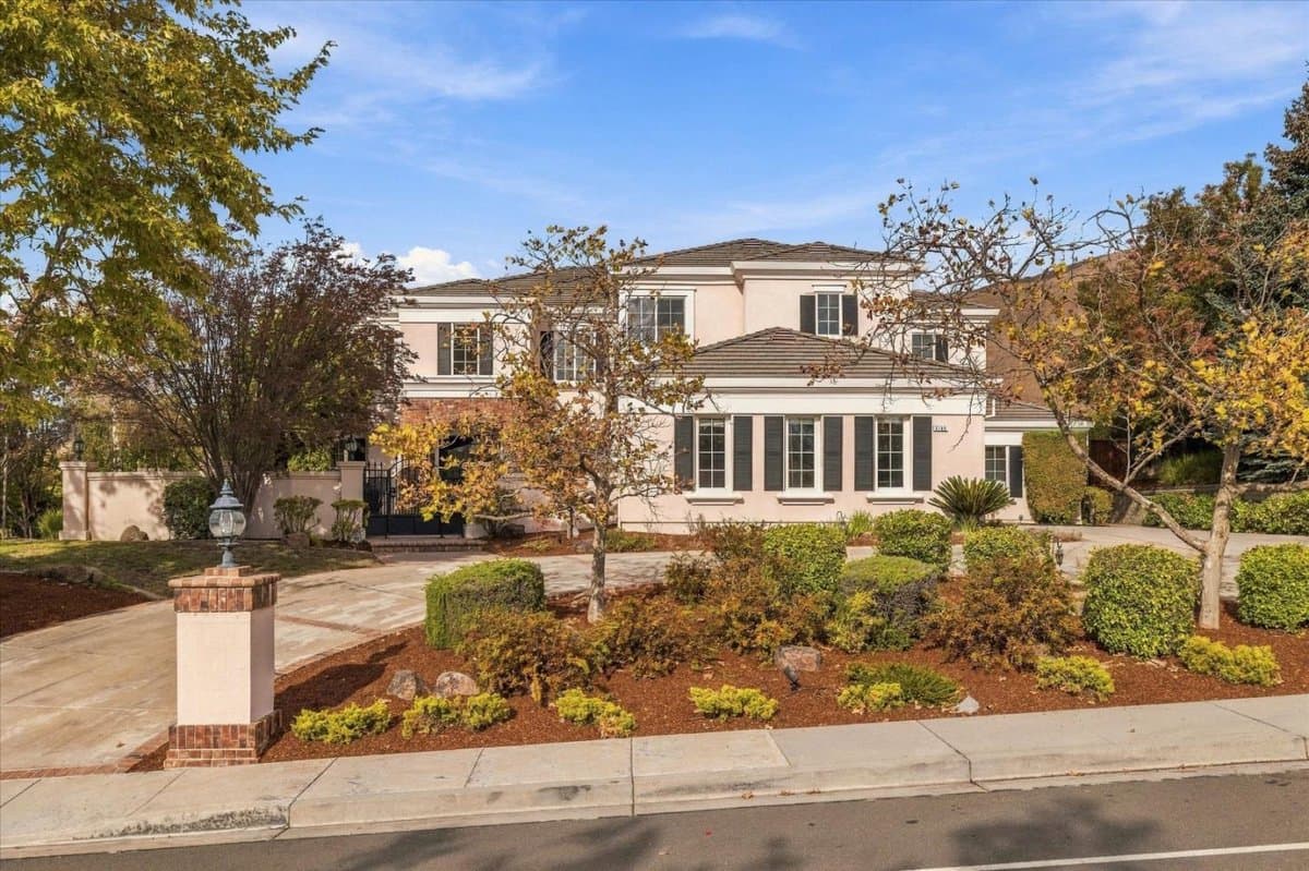 3788 Woodside Terrace - Photo 1