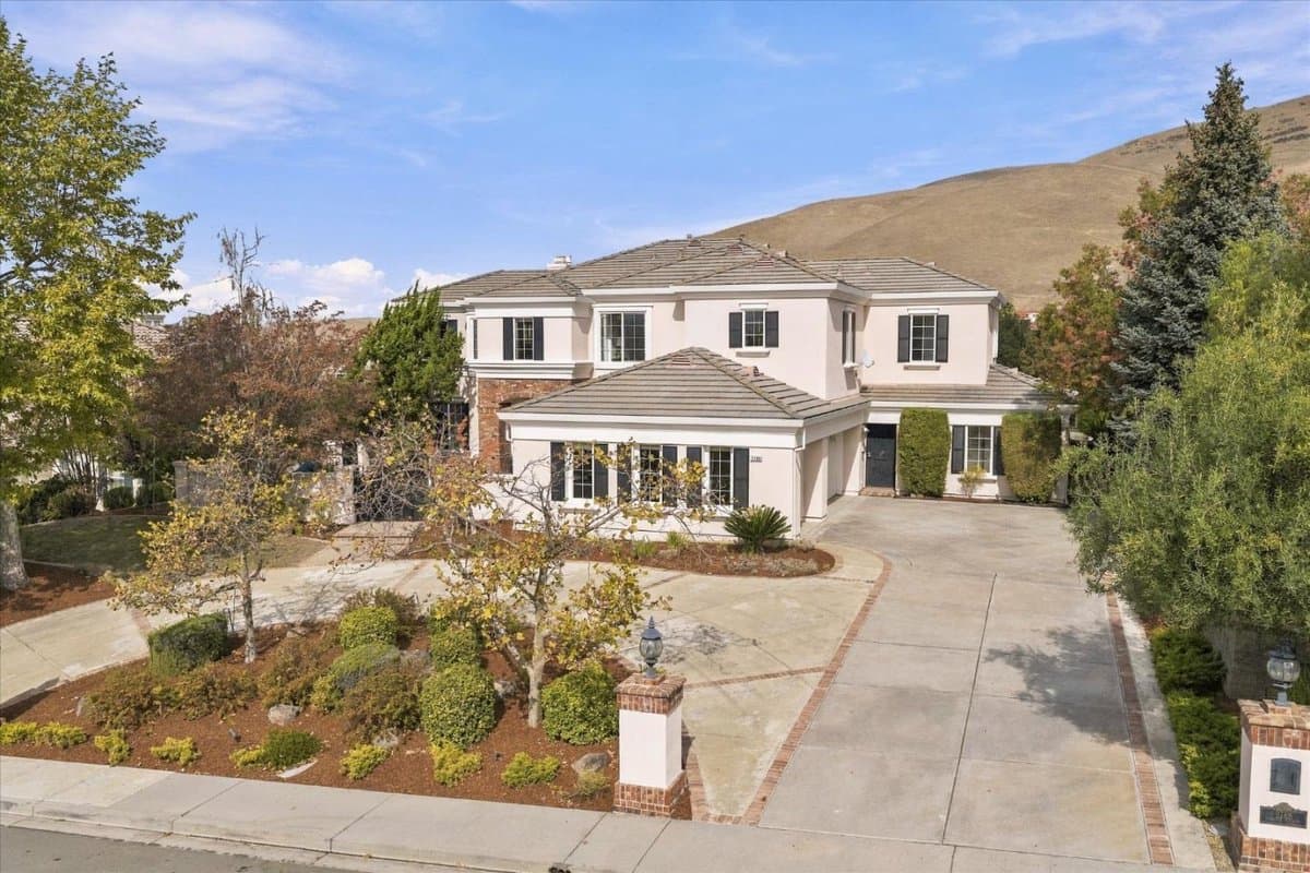 3788 Woodside Terrace - Photo 3