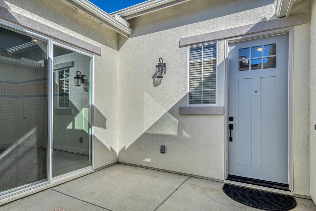 3036 Arroyo Drive - Photo 2