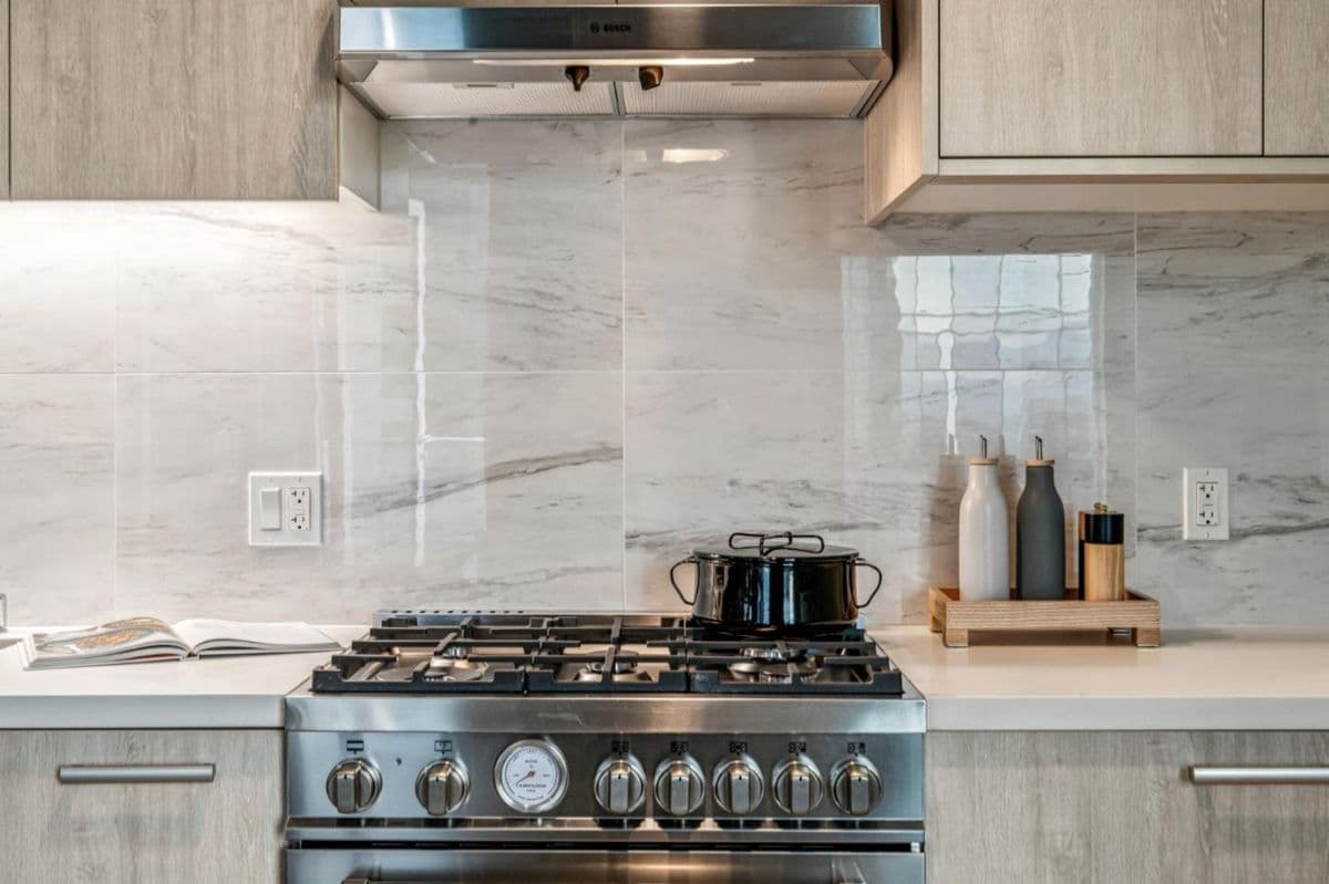 188 West Saint James Street #11010 - Photo 5
