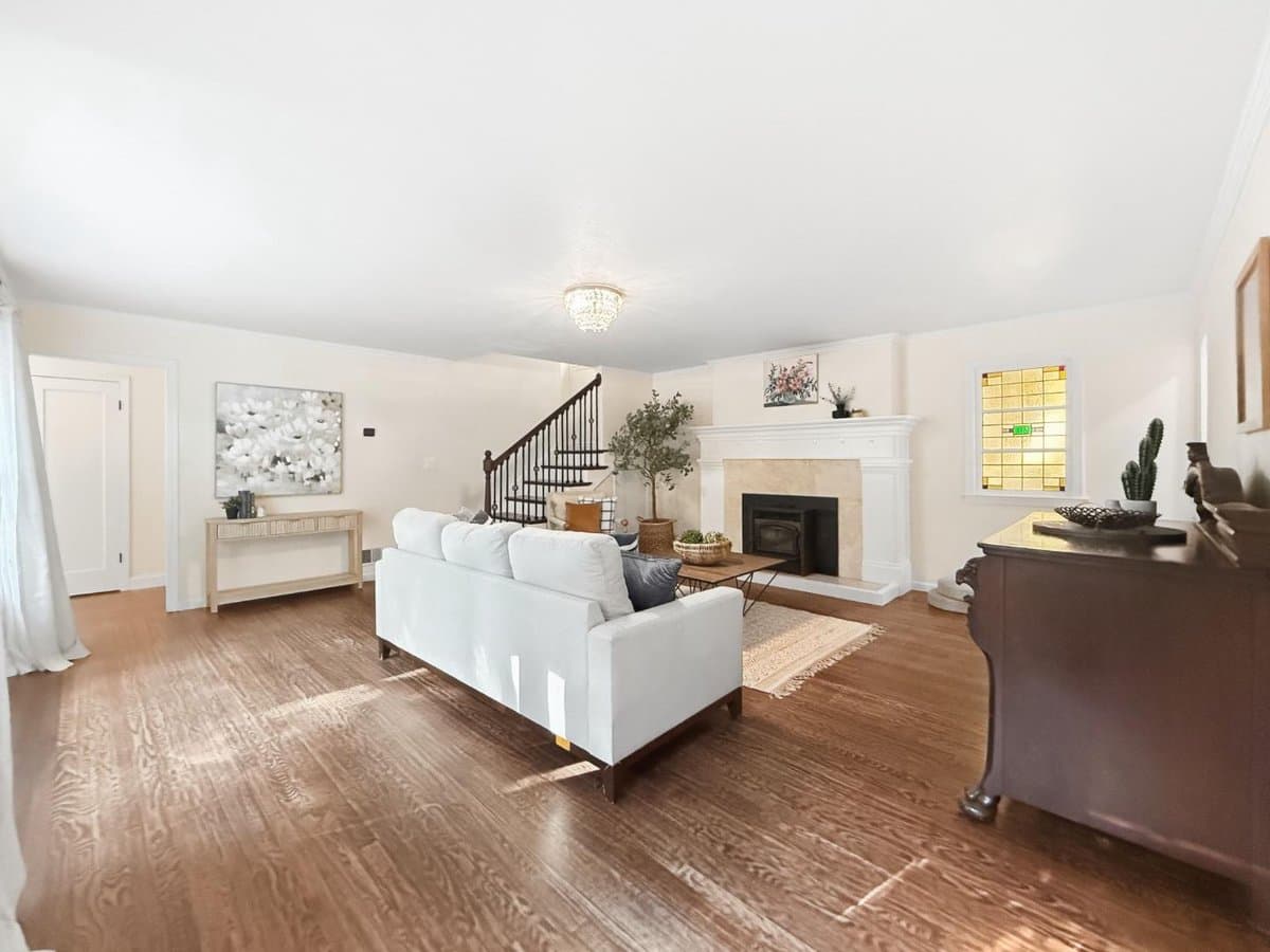 625 Nottingham Way - Photo 5