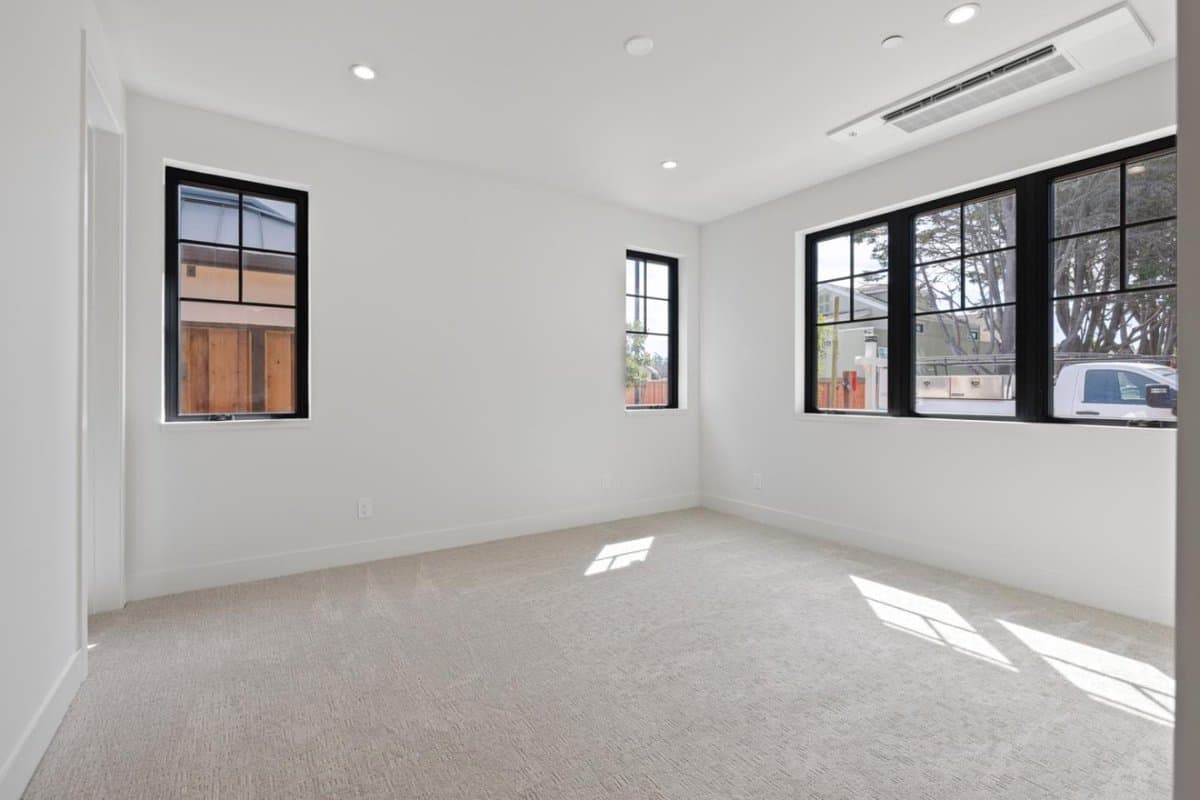 525 Creekside Court #LOT 2 - Photo 3