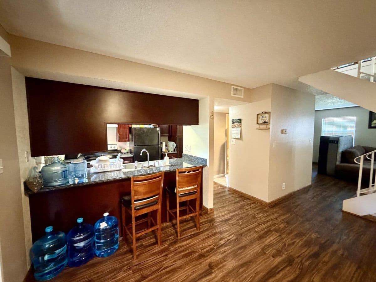 542 Salem Way - Photo 3