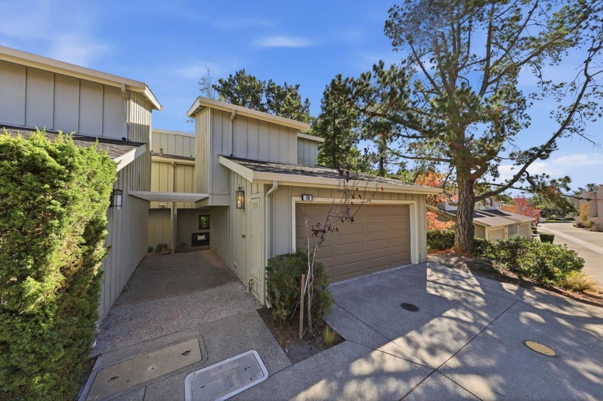 13 Gallowridge Court - Photo 2