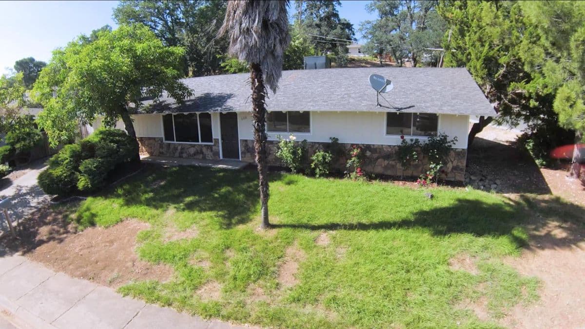 608 20TH Street - Photo 1