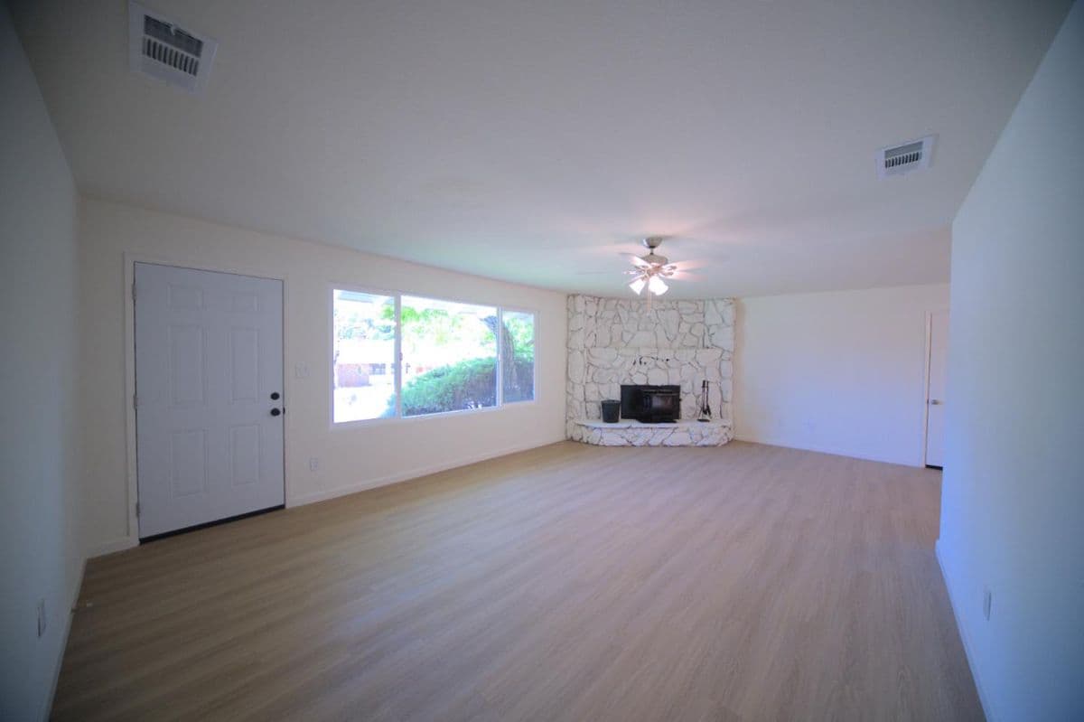 608 20TH Street - Photo 2